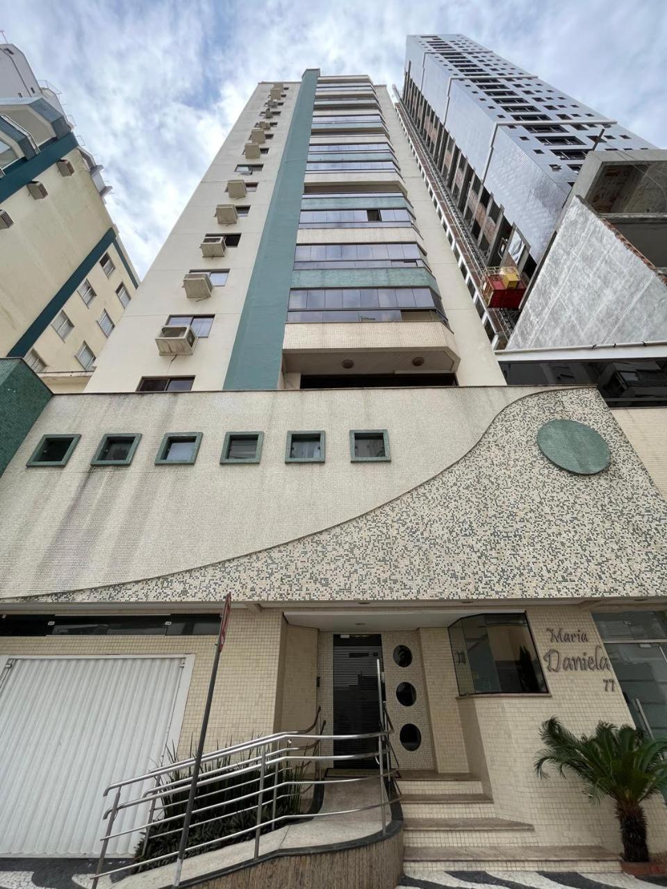 Apartamento A 50 Metros Da - Barra Sul- Bc Balneário Camboriú